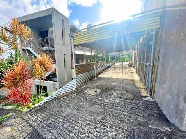 338.6 sqm Land for Sale in Naha's Shuri Samukawa, Okinawa - Image 1