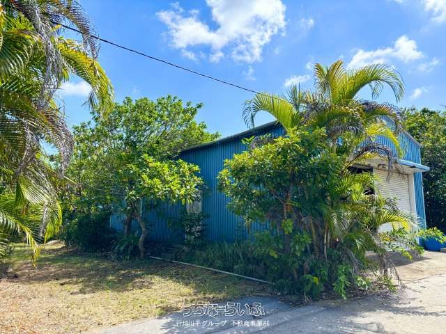 Ocean View House with 2385 Tsubo Land for Sale in Ishigaki - Thumbnail 3