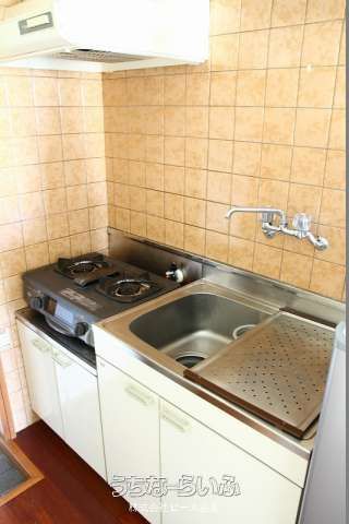 Furnished Monthly Apartment near Miebashi Station, Naha - Thumbnail 3