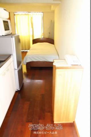 Furnished Monthly Apartment near Miebashi Station, Naha - Thumbnail 2