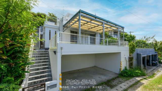 SEAEIRENE Hilltop Villa with Ocean Views in Onna Village, Okinawa - Thumbnail 3