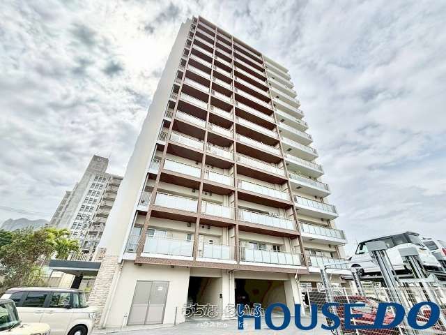Comfort Yamazato Rycom Tower Apartment for Sale in Okinawa City - Thumbnail 3