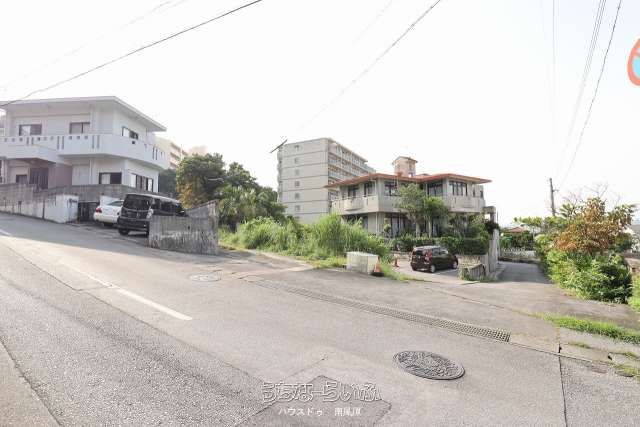 218 Tsubo Land for Sale Near Marine Town Golf in Yonabaru, Okinawa - Thumbnail 3