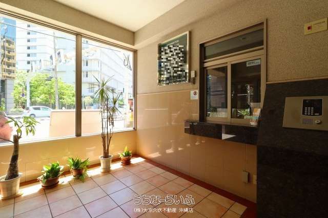 Lions Plaza Harbor View 3LDK Apartment for Sale in Naha - Thumbnail 2