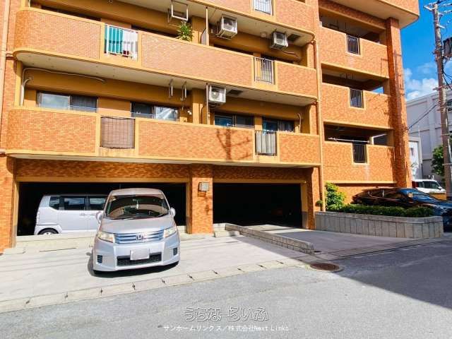 Lions Mansion Mashiki 306: Renovated 3LDK Apartment in Ginowan - Thumbnail 3