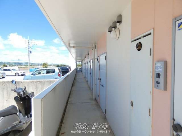 Leopalace Seaside N Yonabaru 106 - Furnished 1K Apartment for Rent - Thumbnail 3