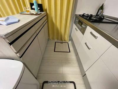 Modern 3LDK House in Yaese Town - 204㎡ Plot with 4-Car Parking — Image 4, Yaese, Okinawa