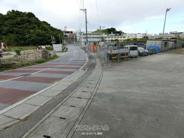 611㎡ Rental Land in Okinawa City Kamara for Storage/Yard - Thumbnail 2