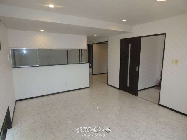 Villa Pueblo 201: 3LDK Apartment for Rent in Naha, Okinawa - Thumbnail 3