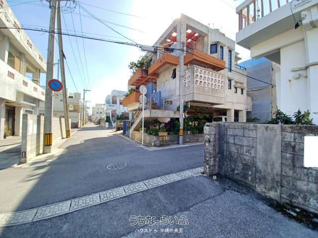 Okinawa City Commercial Land for Sale with Parking Income - Thumbnail 3