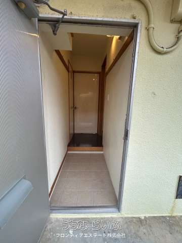 Renovated 1R Apartment for Rent in Naha, Okinawa near Tsubogawa Station - Thumbnail 4