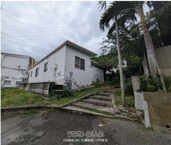 Large 1169 sqm Land Plot with Rental Houses in Urasoe, Okinawa - Thumbnail 4