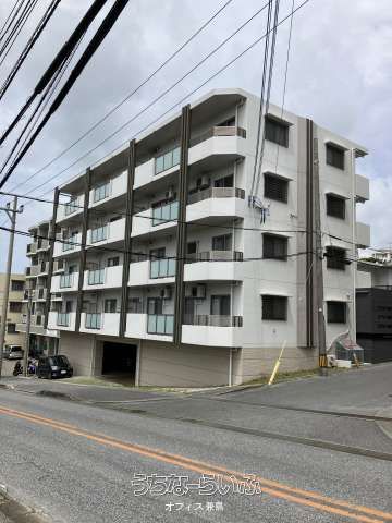 Modern 2LDK Apartment with Sea View in Nishihara, Okinawa - Thumbnail 4