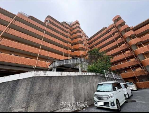 Renovated 3DK Apartment for Sale in Naha, Okinawa - Thumbnail 2