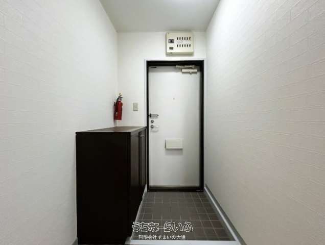 Renovated 3DK Apartment for Sale in Naha, Okinawa - Thumbnail 3