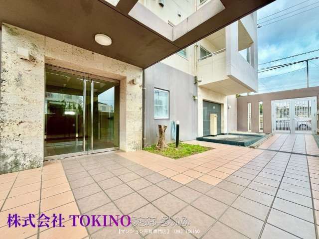 Mio Bien Nakasone 7th Floor 3LDK with Ocean View Okinawa City - Thumbnail 2