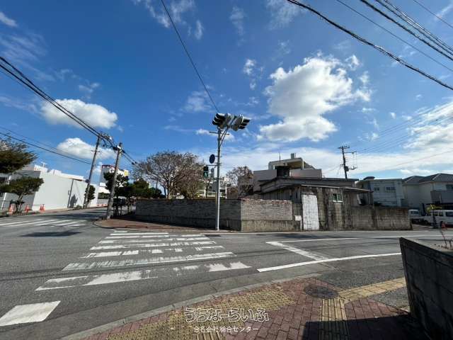 Land for Sale in Okinawa City - 576.36 sqm Corner Lot - Thumbnail 2