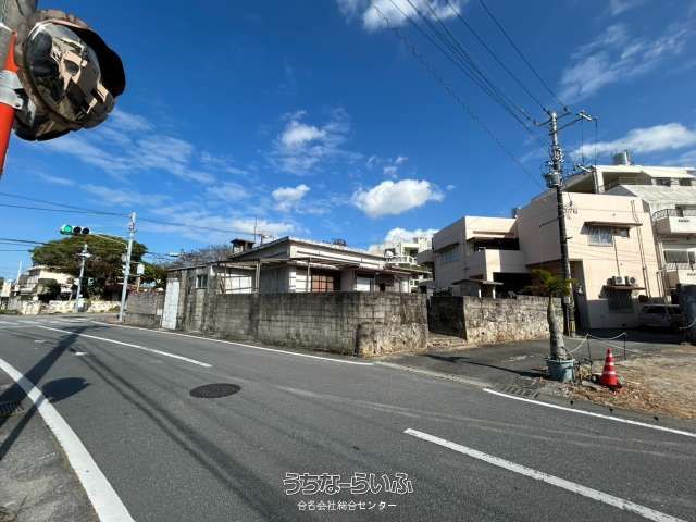 Land for Sale in Okinawa City - 576.36 sqm Corner Lot - Thumbnail 3