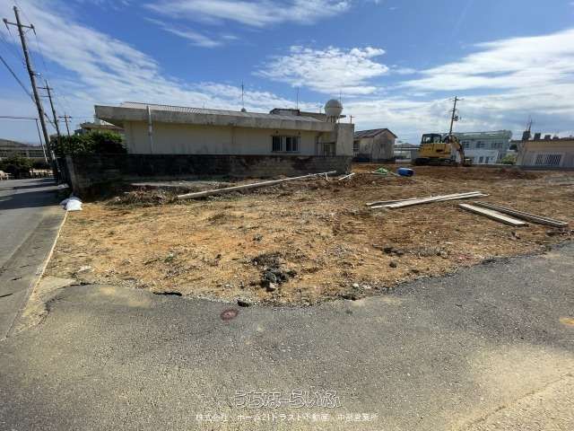 Land for Sale in Uruma City, Okinawa - Lot 5 with Building Conditions - Thumbnail 2