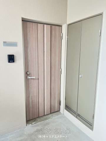 Modern 1LDK Apartment for Rent in Nanjo City, Okinawa - Thumbnail 2