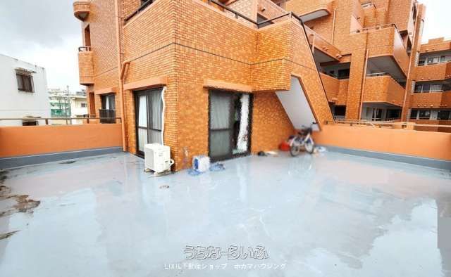 3LDK Corner Apartment with Three Balconies for Sale in Naha - Thumbnail 4