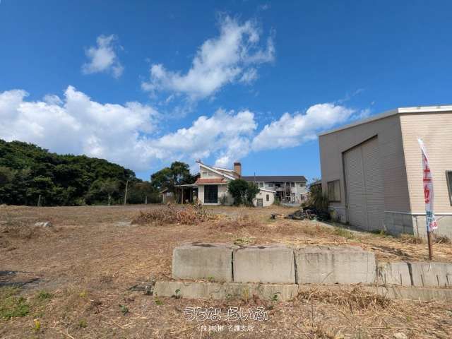 1640 sqm Land for Sale in Nago, Okinawa - Near Kouri Island - Thumbnail 3