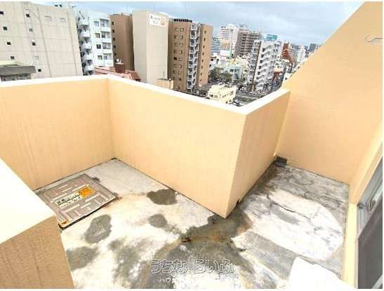 Investment Apartment Building for Sale in Naha, Okinawa - Thumbnail 3
