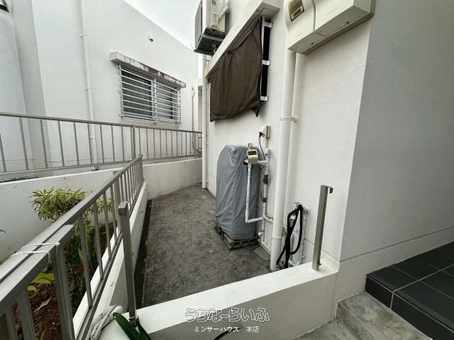 3LDK Reinforced Concrete House with Solar & EV Charging in Yaese, Okinawa - Thumbnail 4
