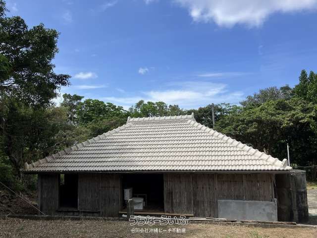Traditional Kominka with Land for Sale in Motobu, Okinawa - Thumbnail 3