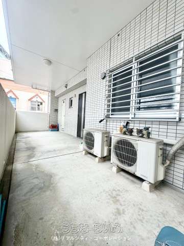 Modern 3LDK Apartment for Rent near Ishizaki Monorail Station, Naha - Thumbnail 2