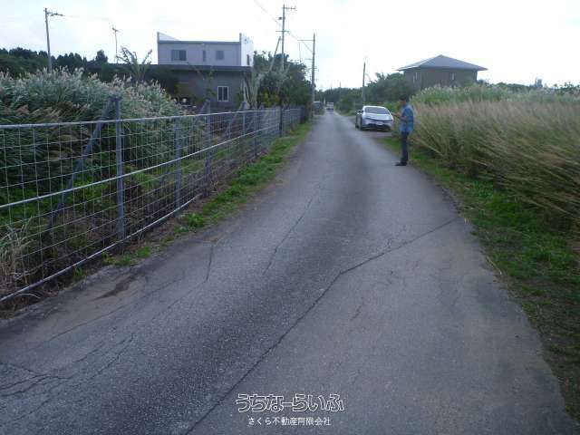 452 sqm Land for Sale in Sesoko, Motobu Town, Okinawa - Image 1