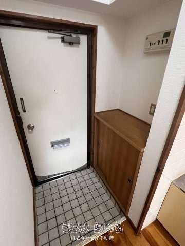 Thomas Mansion Shimaishi 412: 1R Apartment for Rent in Ginowan, Okinawa - Thumbnail 4