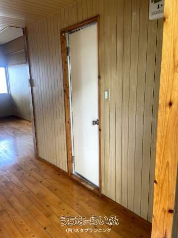 Maison Crystal Room 202 for Rent in Naha, Okinawa - Thumbnail 2