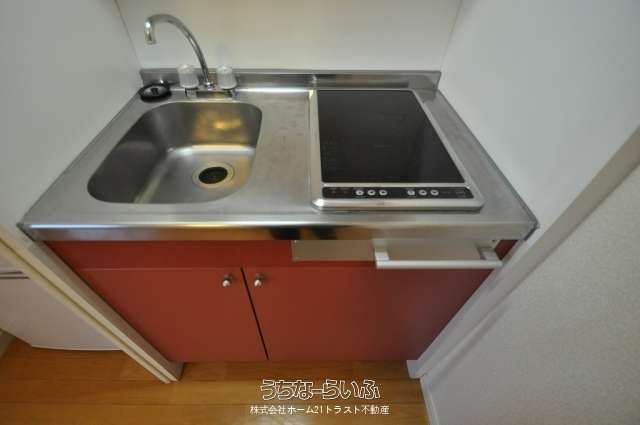 Leopalace MINE 304: Furnished 1K Apartment for Rent in Naha - Thumbnail 4