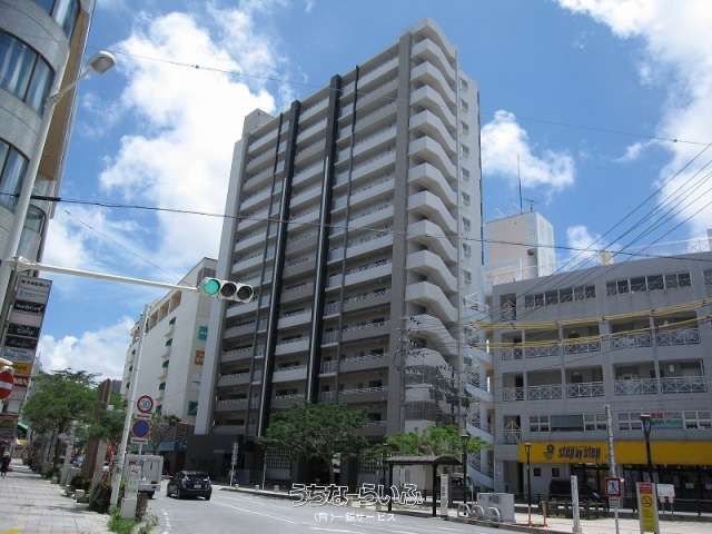 Pet-Friendly 3LDK Apartment near Miebashi Station, Naha - Image 1