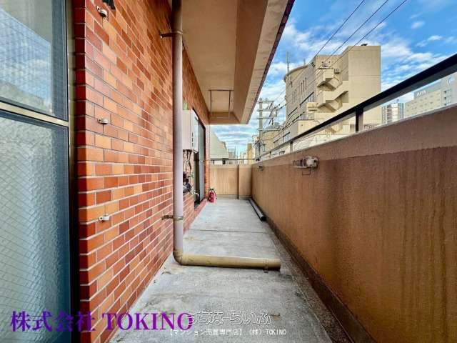 Renovated 1LDK Condo in Naha Matsuyama | Near Monorail & Airport - Thumbnail 3