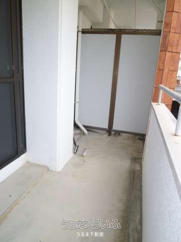 2DK Apartment for Rent in Urasoe, Okinawa - No Deposit - Thumbnail 3