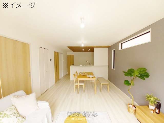 New 4LDK House for Sale in Uruma City, Okinawa - Thumbnail 2