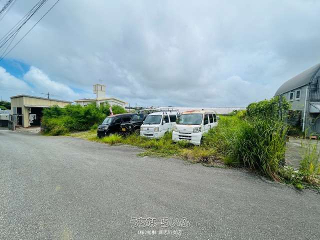 663 sqm Development Land for Sale in Uruma City, Okinawa - Thumbnail 4