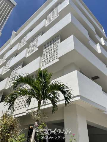 Pet-Friendly 3LDK Apartment for Rent in Ginoza, Okinawa - Thumbnail 2