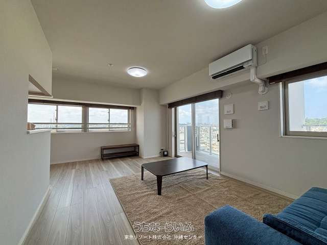 Premist Onoyama Park 1LDK Apartment for Sale in Naha - Thumbnail 3