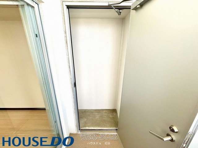 Ocean-View 2LDK Apartment for Rent in Chatan, Okinawa - Thumbnail 2