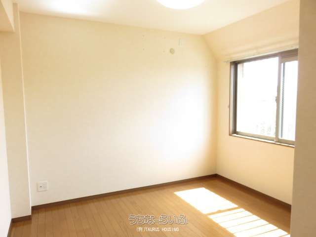 Rent 3LDK Designer Apartment in Urasoe, Okinawa - Thumbnail 4