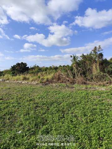 680m² Land for Sale in Tomigusuku, Okinawa - Lot 522-3 - Thumbnail 3