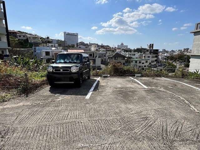999.1 sqm Land for Sale in Naha City, Okinawa with Parking Income - Thumbnail 3