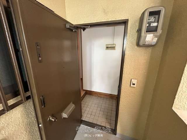 Nakamoto Apartment 302: 1LDK Rental in Naha, Okinawa - Thumbnail 2