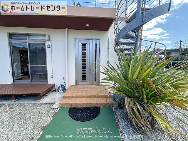 4LDK Single-Story House with Sea View in Motobu, Okinawa - Thumbnail 4