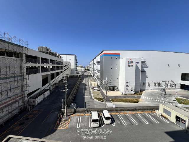 3LDK Apartment for Sale in Royal NY Mansion, Urasoe, Okinawa - Thumbnail 3