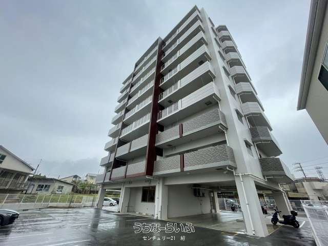 Presence Lodge Nago Okita Voile 703: 2LDK Condo for Sale - Image 1