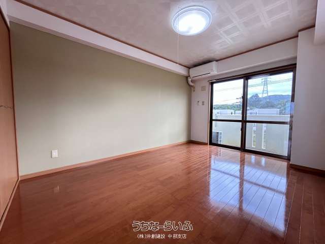 Excel Akashi Unit 218: 1R Apartment for Rent in Onna Village, Okinawa - Thumbnail 4